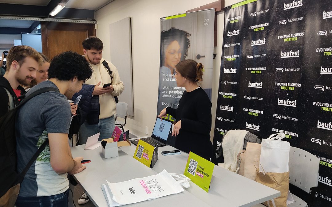 Se realizó la 18ª edición anual de la feria del empleo de la Universidad ORT, con stands de 49 empresas, la mayoría del sector tecnológico